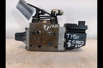 salg af Valtra T180  Remote control valve