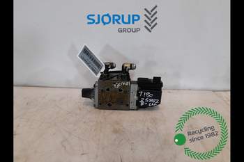 Valtra T180  Remote control valve