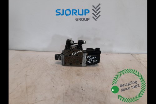 salg af Valtra T180  Remote control valve