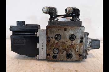 salg af Valtra T180  Remote control valve