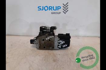 Valtra T180  Remote control valve