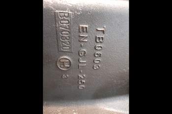 salg af Valtra T180  Transmission Housing