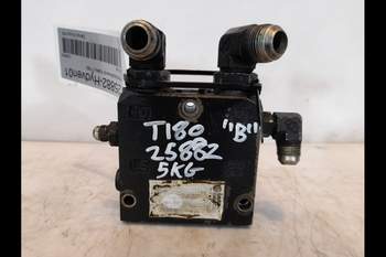 salg af Valtra T180  Hydraulic valve