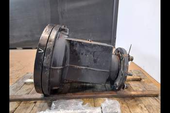 salg af Valtra T180 LEFT Rear Half Axle