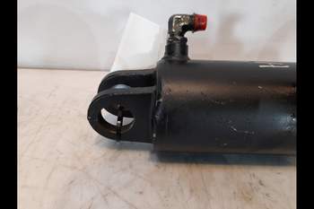 salg af Valtra T180 RIGHT Lift Cylinder