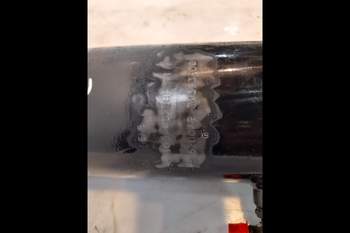 salg af Valtra T180 LEFT Lift Cylinder