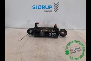 Valtra T180 LEFT Lift Cylinder