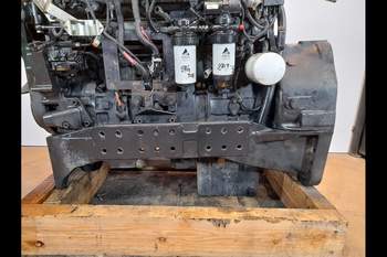 salg af Valtra T180  Engine