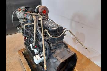 salg af Valtra T180  Engine