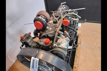 salg af Valtra T180  Engine
