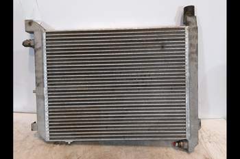 salg af Valtra T180  Oil Cooler