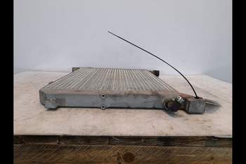 salg af Valtra T180  Oil Cooler