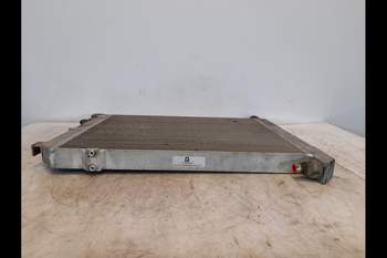 salg af Valtra T180  Oil Cooler