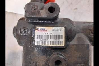 salg af Valtra T180  Priority valve