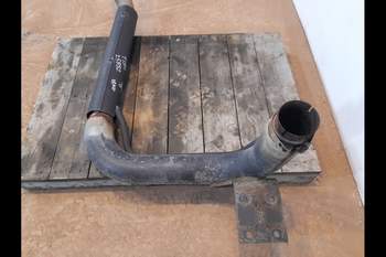 salg af Valtra T180  Exhaust System
