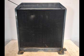 salg af Valtra T180  Water Radiator