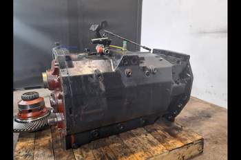 salg af Deutz-Fahr Agrotron 265  Disassembled Transmission