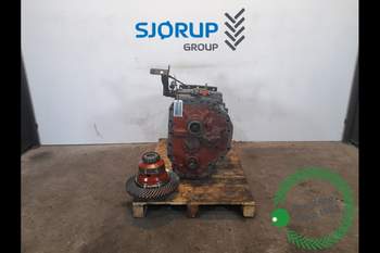 Deutz-Fahr Agrotron 265  Disassembled Transmission