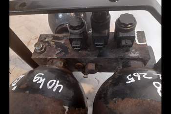 salg af Deutz-Fahr Agrotron 265  Suspension control valve