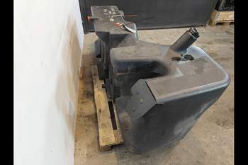 salg af Deutz-Fahr Agrotron 265  Fuel tank