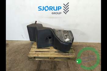 Deutz-Fahr Agrotron 265  Fuel tank