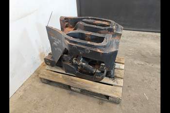 salg af Deutz-Fahr Agrotron 265  Front axle support