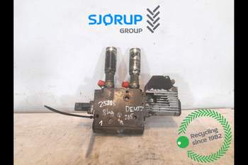 Deutz-Fahr Agrotron 265  Remote control valve