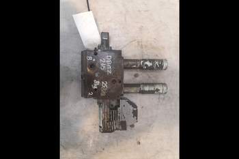 salg af Deutz-Fahr Agrotron 265  Remote control valve