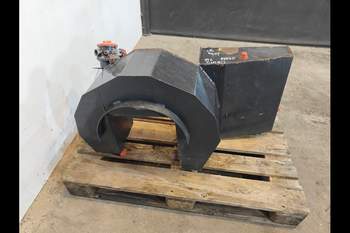 salg af Deutz-Fahr Agrotron 265  Hydraulic oil tank