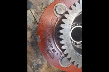 salg af Deutz-Fahr Agrotron 265 RIGHT Rear Half Axle