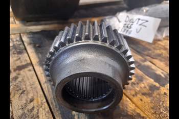 salg af Deutz-Fahr Agrotron 265 LEFT Rear Half Axle