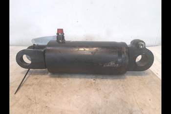 salg af Deutz-Fahr Agrotron 265 RIGHT Lift Cylinder