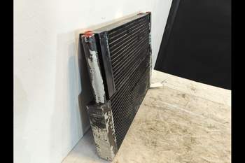 salg af Deutz-Fahr Agrotron 265  Oil Cooler