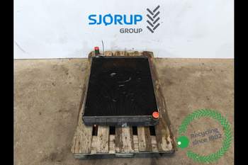Deutz-Fahr Agrotron 265  Water Radiator