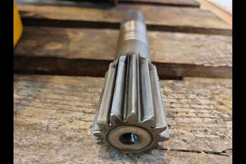 salg af Bakaxel Slutdrev Hydrema 926 C VÄNSTER