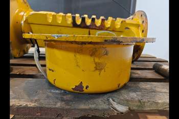 salg af Bakaxel Slutdrev Hydrema 926 C VÄNSTER