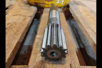 salg af Foraksel Slutdrev Hydrema 926 C HÖGER