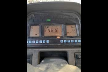 salg af New Holland TM165 traktor
