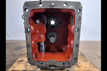 salg af New Holland M135  Rear Transmission