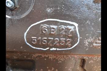 salg af New Holland M135  Rear Transmission