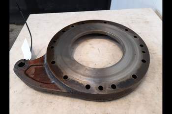 salg af New Holland M135 LEFT Brake housing, Rear Transmission