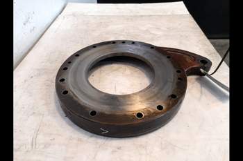salg af New Holland M135 LEFT Brake housing, Rear Transmission