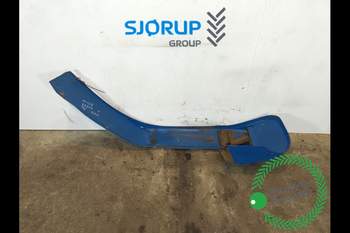 New Holland M135 LEFT Rear Fender
