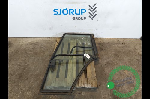salg af New Holland M135 RIGHT Doors