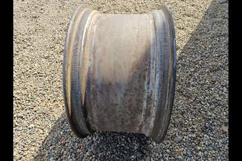 salg af New Holland M135 RIGHT Front Rim