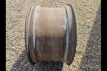 salg af New Holland M135 LEFT Front Rim