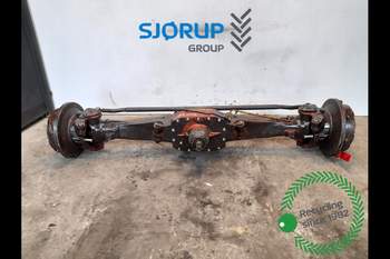 New Holland M135  Front Axle