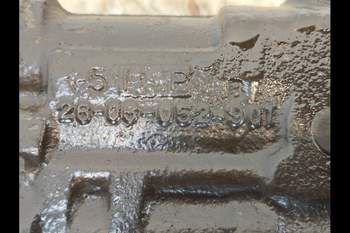 salg af New Holland M135  Remote control valve