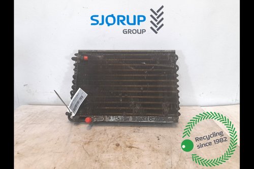 salg af New Holland M135  Condenser