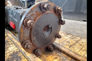 salg af New Holland M135 RIGHT Rear Half Axle